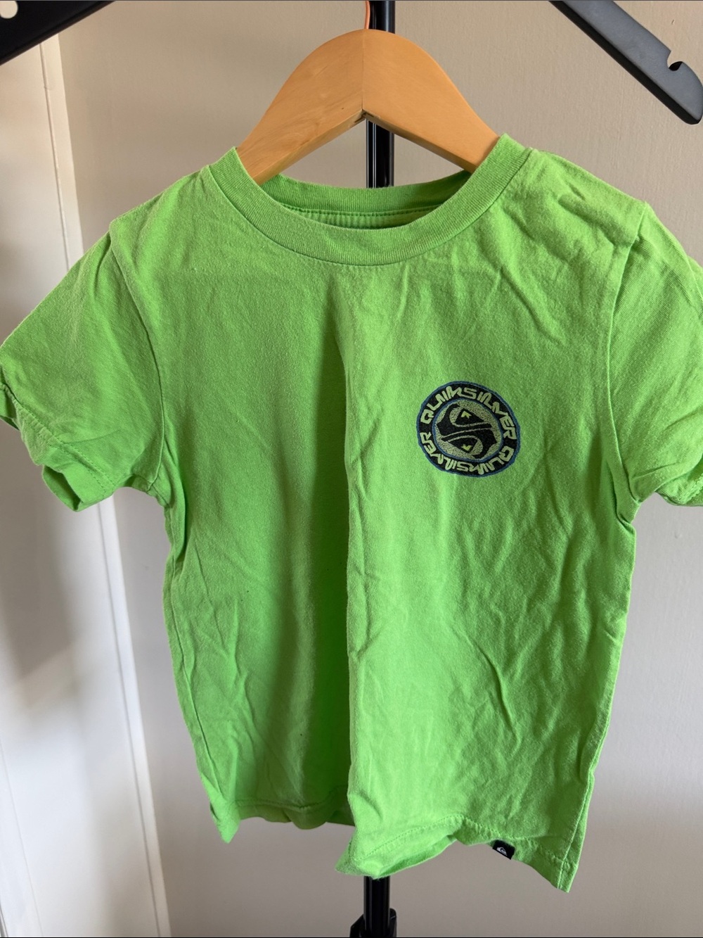 Quiksilver Boys Green Surf Graphic T-Shirt β Size 6
